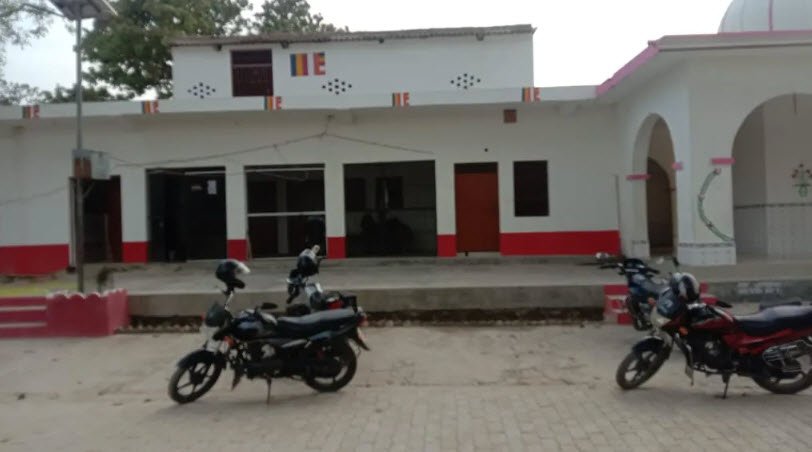 Ravidas Mandir, Gorakhpur, Uttar Pradesh - Vushii.com